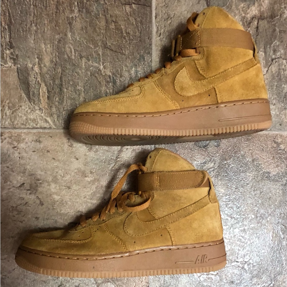 Nike Air Force 1 High LV8 (GS) 6Y - Picture 5 of 8